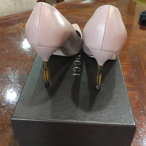 ❌SOLD❌Gucci shoes - Picture 3 of 4