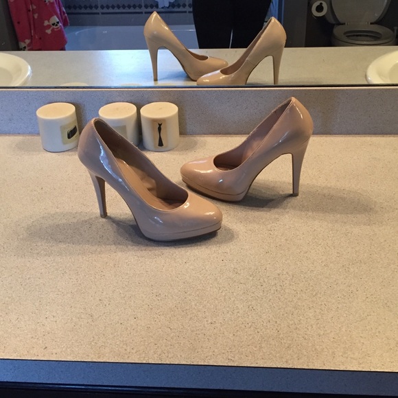 Perfect go with everything pumps