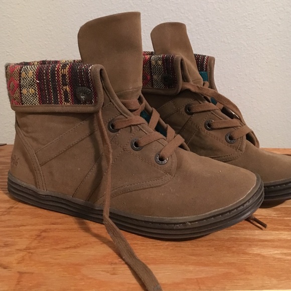 Ankle booties