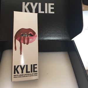 Lip Kit by Kylie Jenner DOLCE