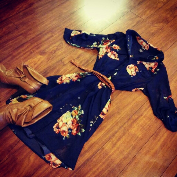 Cute spring dress - Picture 1 of 4