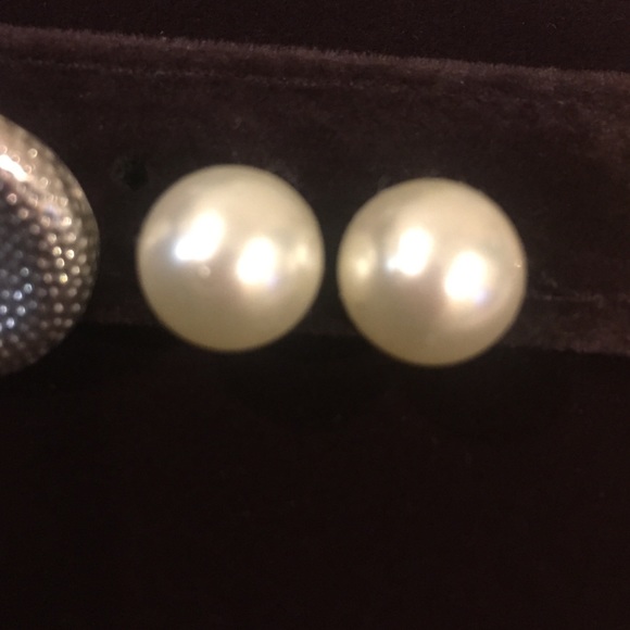 Three earring bundle ✨ - Picture 4 of 4