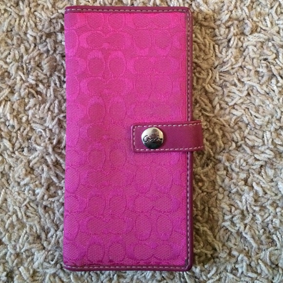 Coach wallet