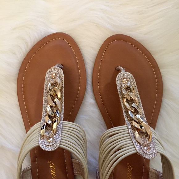 RESTOCKED Gold Glitter & Chain Link T-Strap Sandal - Picture 4 of 4