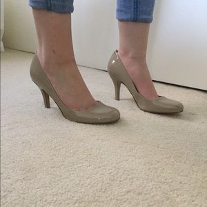 Nude 3.5 Inch Heel Pump (Worn Once)