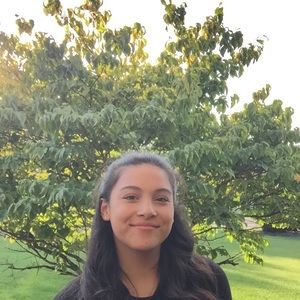 Meet your Posher, Lauren