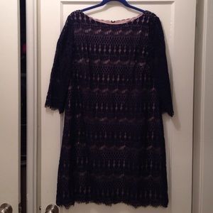 NAVY SHIFT LACE DRESS