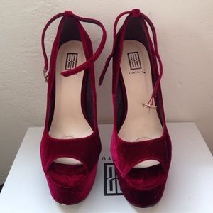 Cranberry/Maroon High Heels. Never worn.