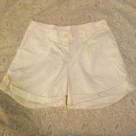 Velvet White Shorts - Picture 1 of 3