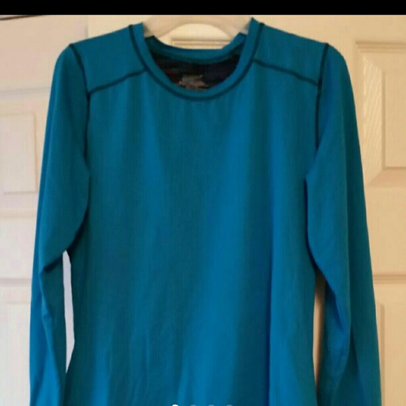 Climate Right active wear top Medium