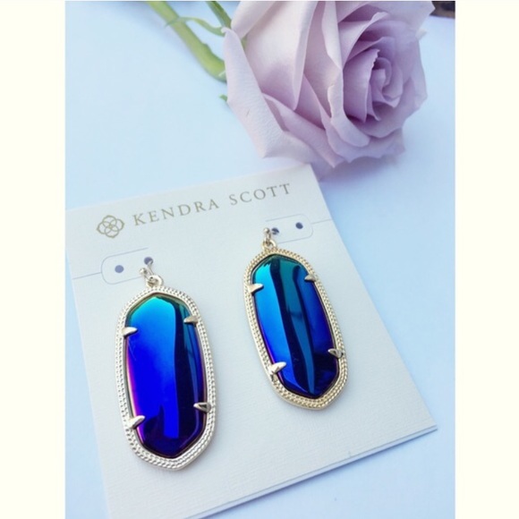 Kendra Scott Jewelry - ❌SOLD❌KENDRA SCOTT ELLE EARRINGS BLACK IRIDESCENT