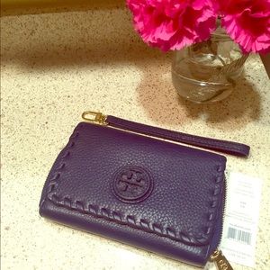 Marion Envelope Smartphone Wristlet