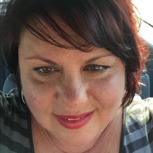 Meet your Posher, Kendra