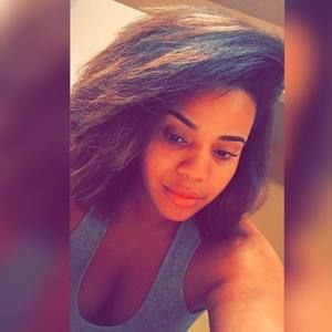 Meet your Posher, Deanna