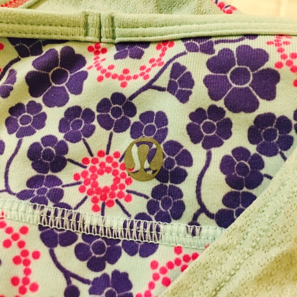 lululemon athletica Tops - Lulu lemon work out top