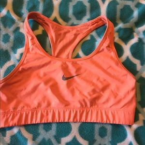 Nike sports bra👌