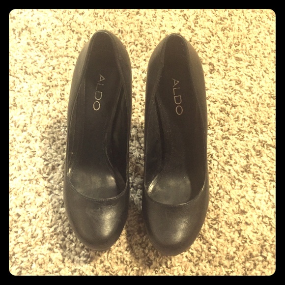 Aldo black heels