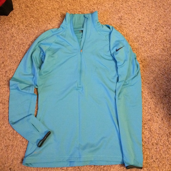 Nike pro half zip pullover
