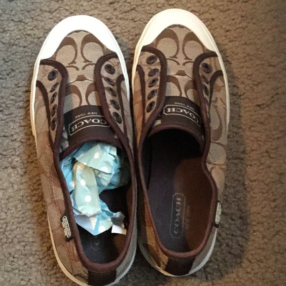 Tan brown coach shoes