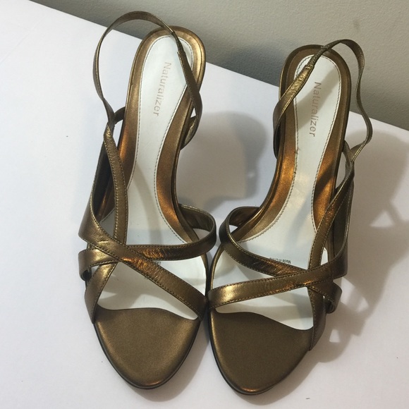 Prissy Bronze Naturalizer