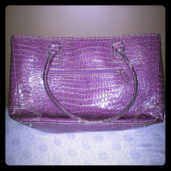 CUTE!!! Purple computer tote!