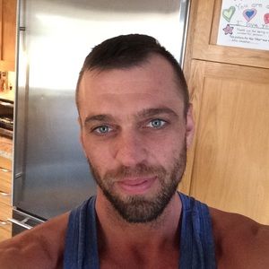 Meet your Posher, Zachary