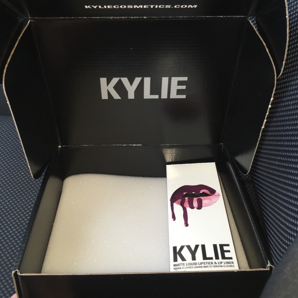 Kylie Cosmetics Kourt K brand new