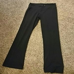 Black yoga pants