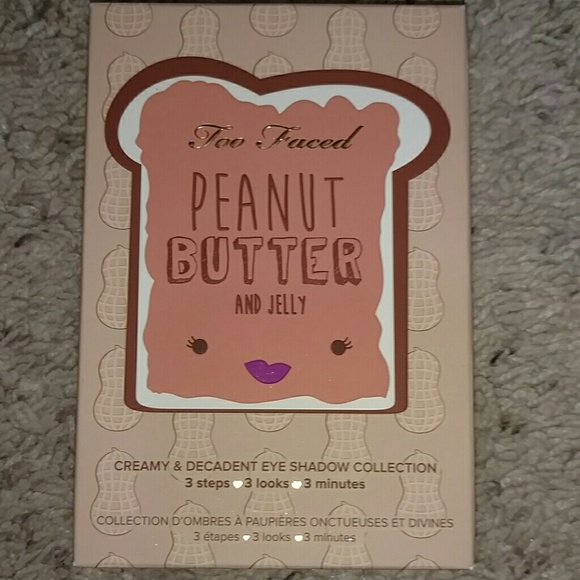 Too Faced Peanut Butter and Jelly pallett