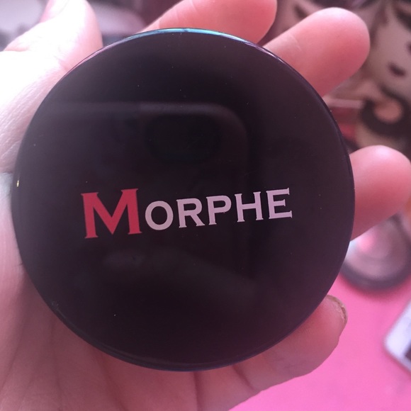Morphe brushes banana powder
