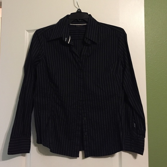 ****FINAL SALE**** NY & Co Women's Pinstripe Shirt