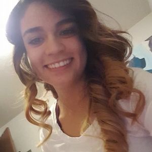 Meet your Posher, Aracely