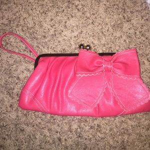 Jessica Simpson wristlet
