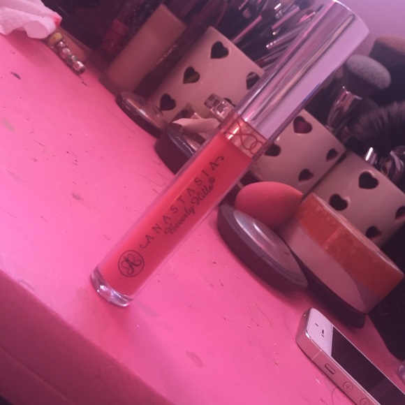 Anastasia Beverly Hills liquid lipstick