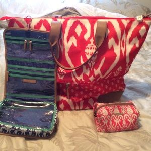 Stella and Dot "Poof"