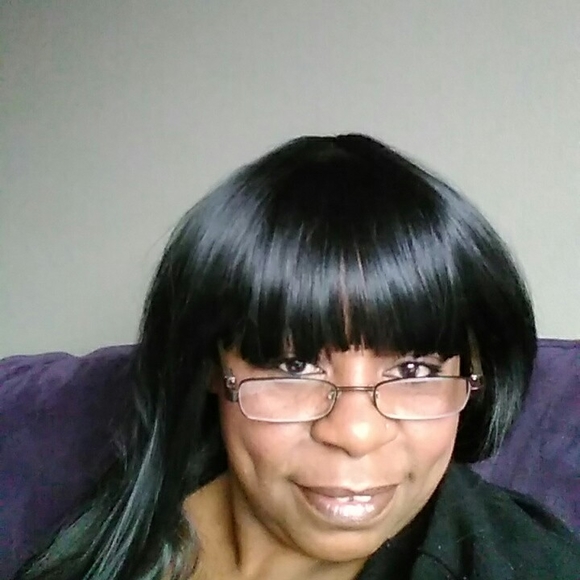 Meet your Posher, Alice - Picture 1 of 1