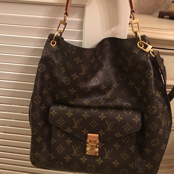 ❌SOLD❌100% authentic Louis Vuitton Metis