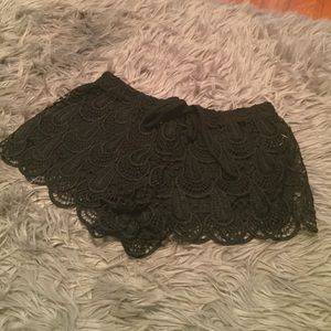 H&M lace shorts