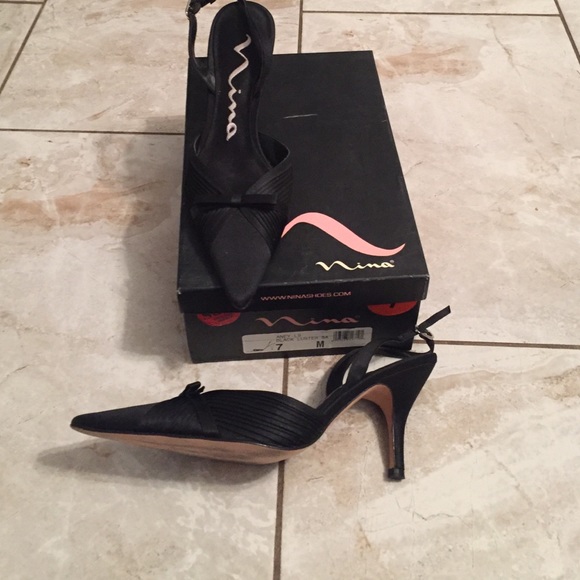 Black luster sandals - Picture 2 of 4