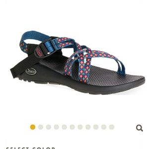 Women's Chacos - current strap pattern