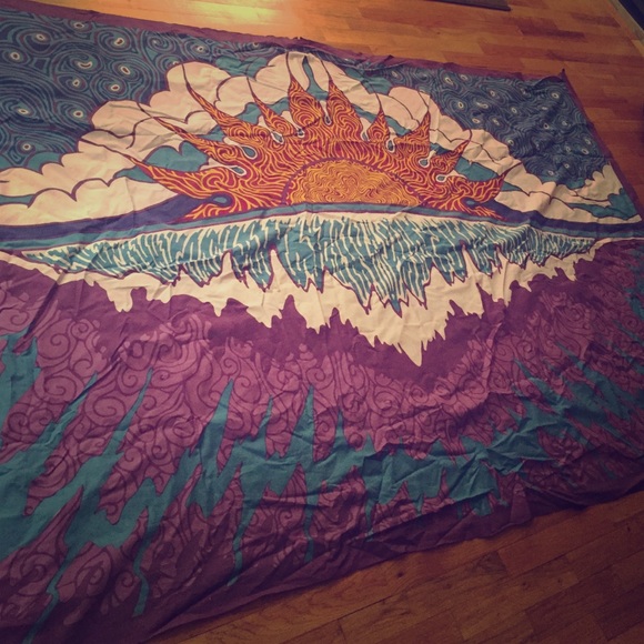 Sun and waves tapestry