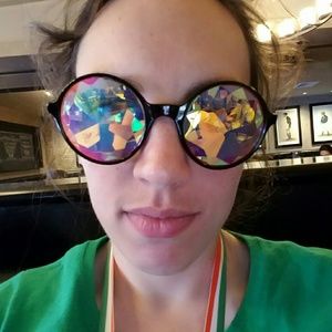 Meet your Posher, Miren