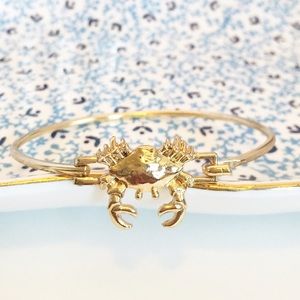 !HOST PICK! Crab bangle