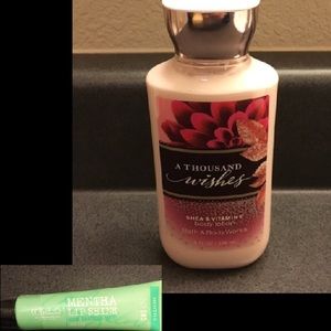 Special Bundle 💕 Body Lotion + Lipgloss