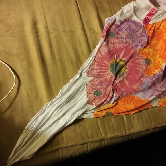 Floral side tie tank top NWOT - Picture 3 of 3