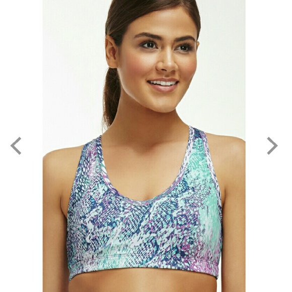 Super Cute NWOT KOIA Oyster Sports Bra