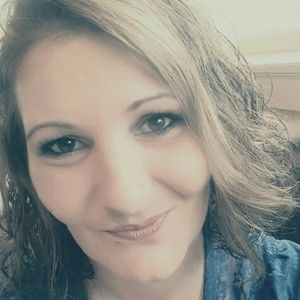 Meet your Posher, Alisha