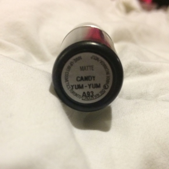 Mac - Picture 4 of 4