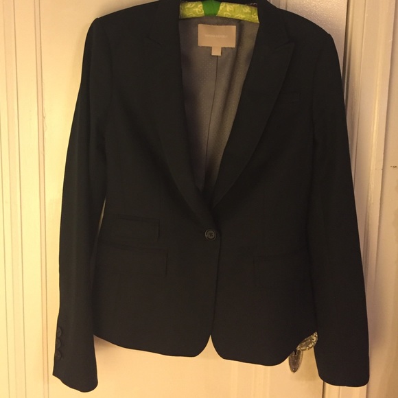Final price: Banana Republic Size 6 classic blazer