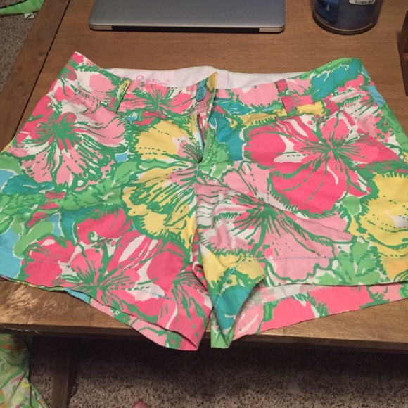Lilly Pultizer Callahan shorts